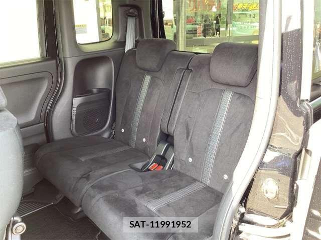 Honda N BOX CUSTOM 2022-01 6904061-18