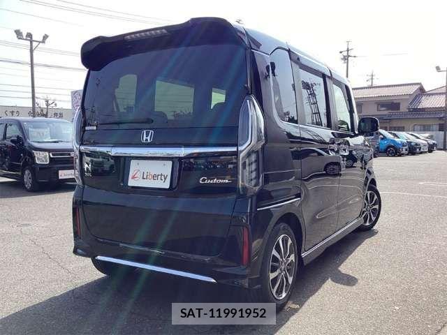 Honda N BOX CUSTOM 2022-01 6904061-5