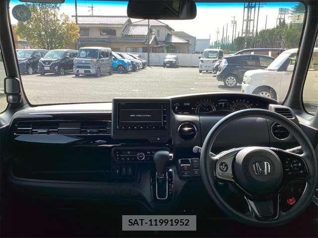 Honda N BOX CUSTOM 2022-01 6904061-6