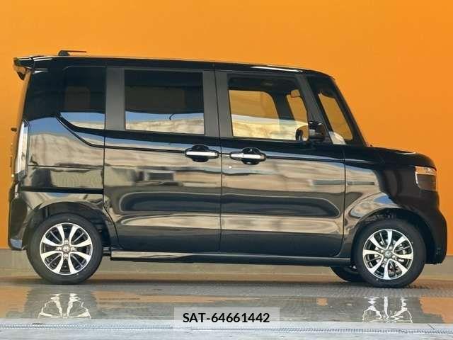 Honda N BOX CUSTOM 2026-02 6909982-7