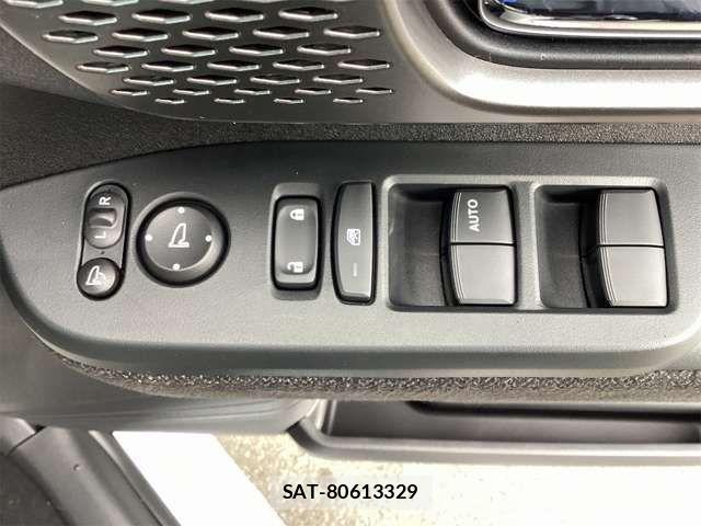 Honda N BOX CUSTOM 2025-12 6909964-7