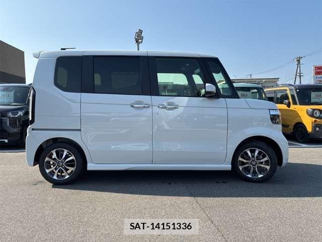 Honda N BOX CUSTOM 2026-02 6909913-11