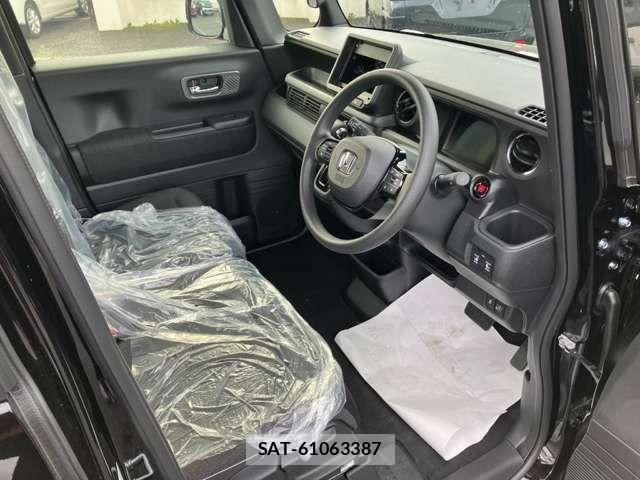 Honda N BOX CUSTOM 2026-02 6909981-13