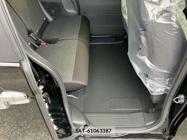 Honda N BOX CUSTOM 2026-02 6909981-16