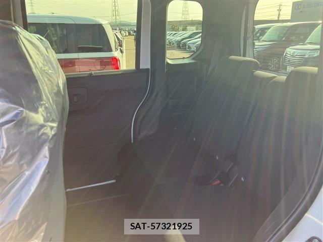 Honda N BOX CUSTOM 2025-12 6909949-10