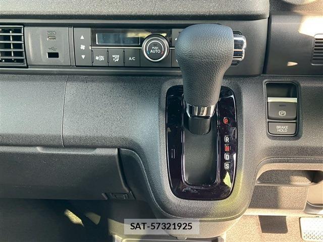 Honda N BOX CUSTOM 2025-12 6909949-26