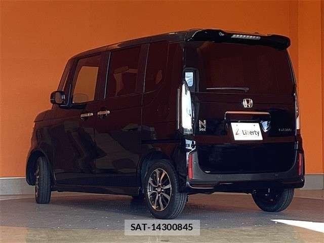 Honda N BOX CUSTOM 2026-01 6909966-11
