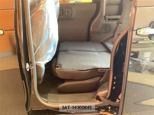 Honda N BOX CUSTOM 2026-01 6909966-19