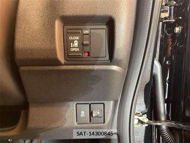 Honda N BOX CUSTOM 2026-01 6909966-6