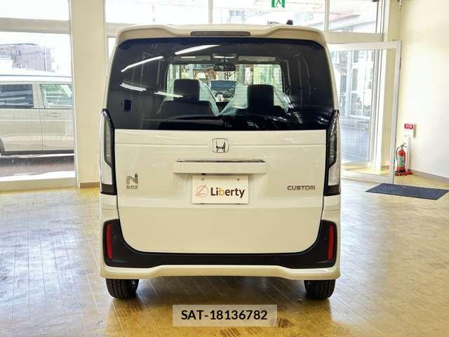 Honda N BOX CUSTOM 2026-02 6909959-18