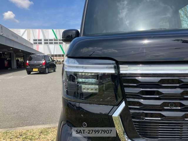Honda N BOX CUSTOM 2025-11 6909912-11