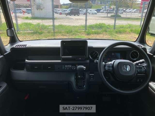 Honda N BOX CUSTOM 2025-11 6909912-16