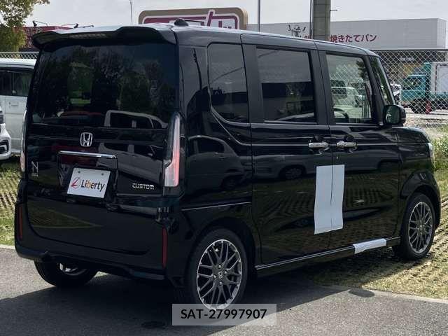 Honda N BOX CUSTOM 2025-11 6909912-7