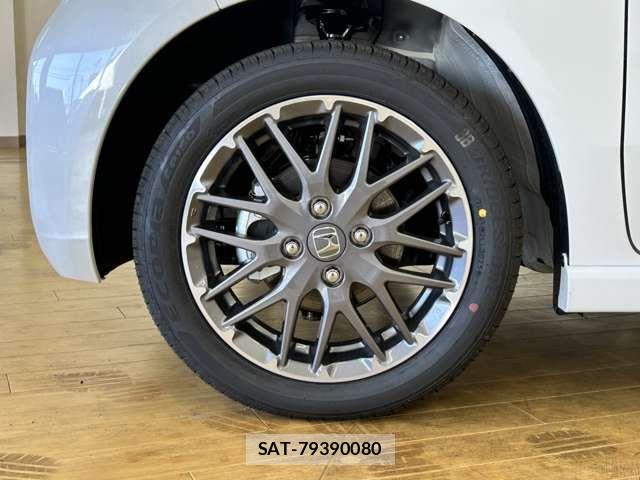 Honda N BOX CUSTOM 2026-02 6909888-13