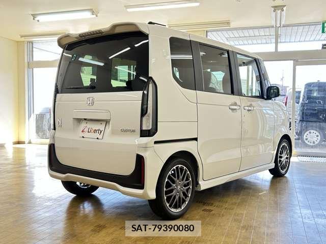Honda N BOX CUSTOM 2026-02 6909888-17