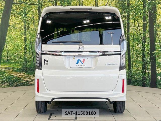 Honda N BOX CUSTOM 2018-02 6996219-14