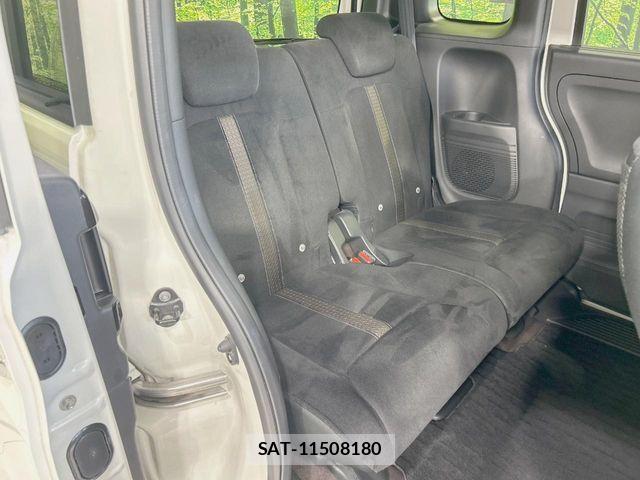 Honda N BOX CUSTOM 2018-02 6996219-8