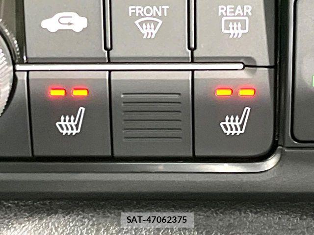 Honda N BOX CUSTOM 2026-04 6996192-4