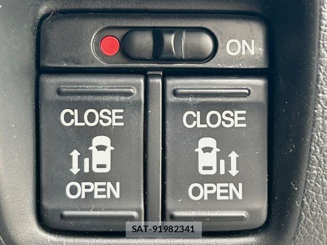 Honda N BOX CUSTOM 2015-11 7021050-4