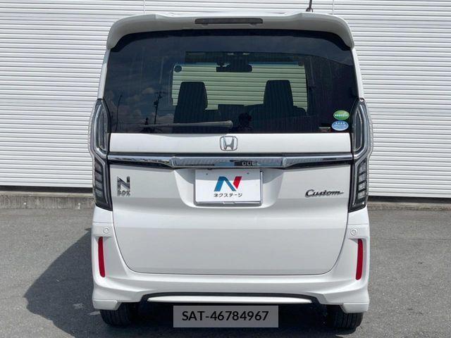 Honda N BOX CUSTOM 2019-05 7021037-15