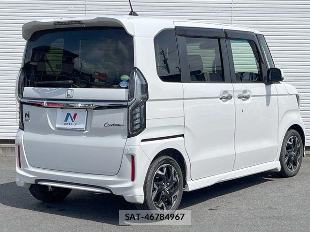Honda N BOX CUSTOM 2019-05 7021037-17