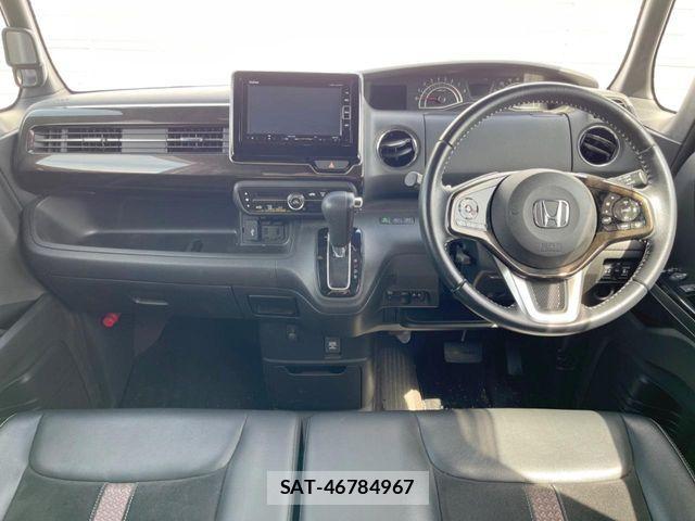 Honda N BOX CUSTOM 2019-05 7021037-1