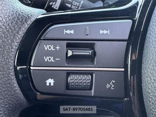 Honda N BOX CUSTOM 2024-05 7021042-16