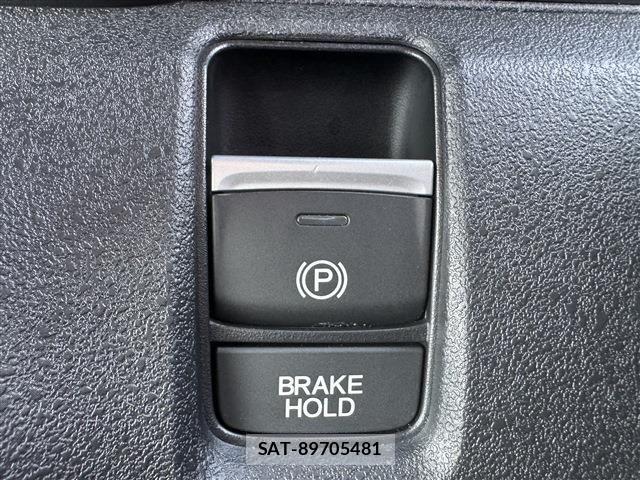 Honda N BOX CUSTOM 2024-05 7021042-17
