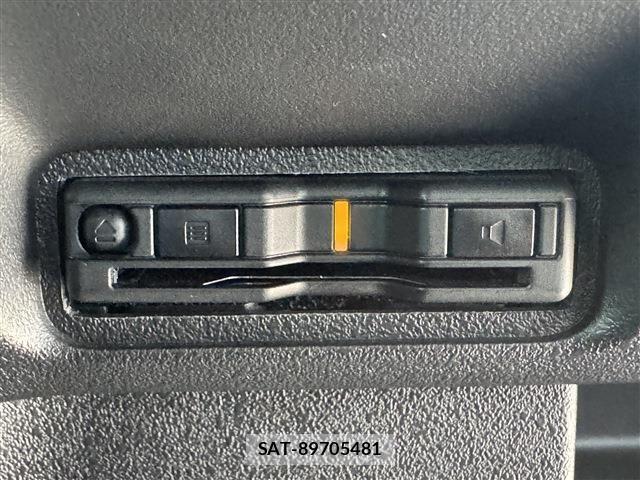 Honda N BOX CUSTOM 2024-05 7021042-8