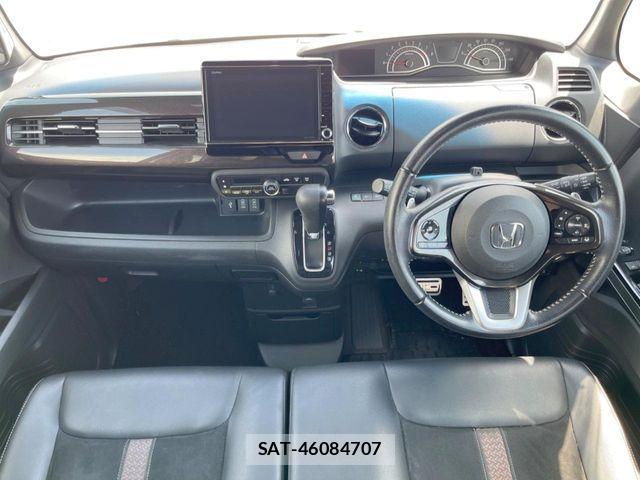 Honda N BOX CUSTOM 2018-05 7021046-1