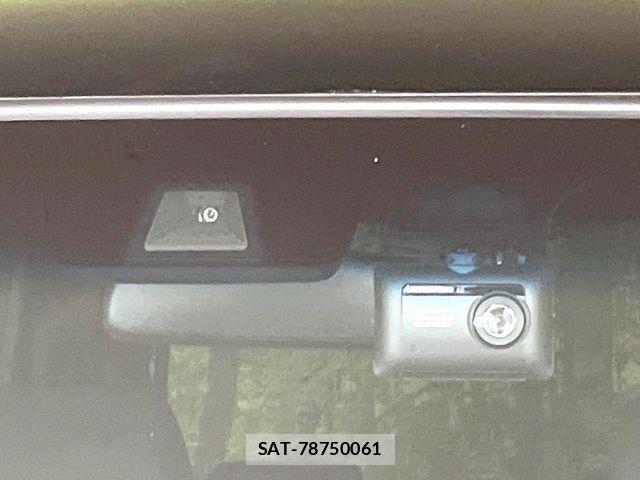 Honda N BOX CUSTOM 2019-05 7021039-4