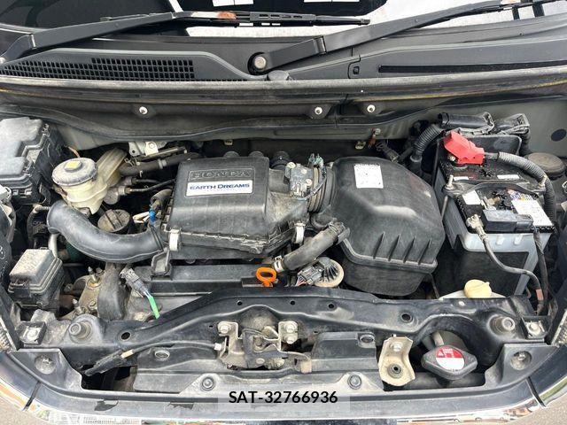 Honda N BOX CUSTOM 2015-10 7021047-18