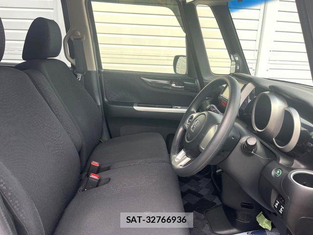 Honda N BOX CUSTOM 2015-10 7021047-8