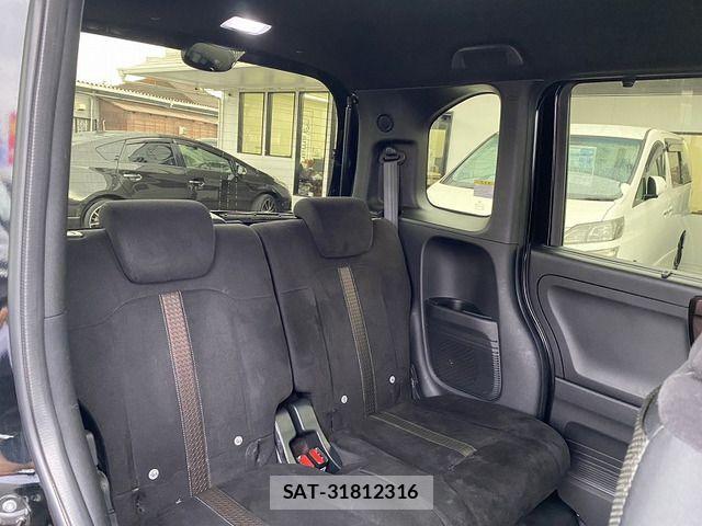 Honda N BOX CUSTOM 2018-01 7021044-12