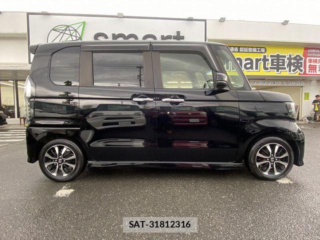 Honda N BOX CUSTOM 2018-01 7021044-5
