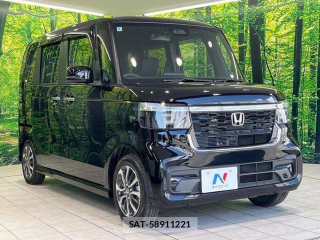 Honda N BOX CUSTOM 2024-06 7059883-15