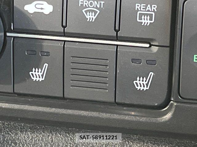 Honda N BOX CUSTOM 2024-06 7059883-4