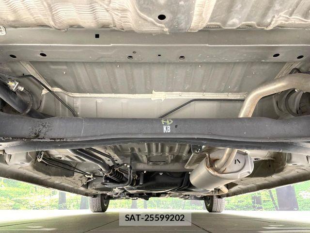 Honda N BOX CUSTOM 2023-10 7057197-18