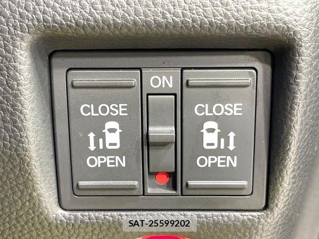Honda N BOX CUSTOM 2023-10 7057197-2