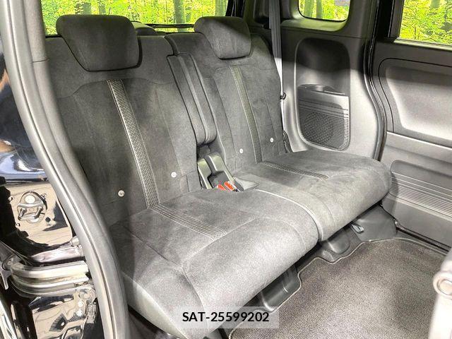 Honda N BOX CUSTOM 2023-10 7057197-8