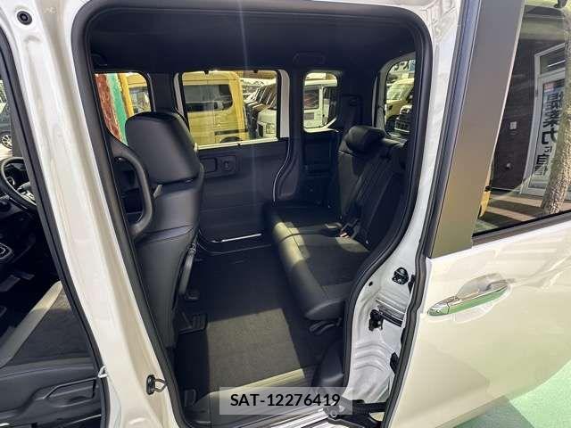 Honda N BOX CUSTOM 2026-03 7059850-5