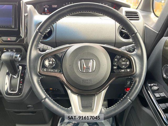 Honda N BOX CUSTOM 2018-02 7059905-8