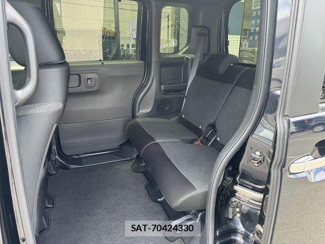 Honda N BOX CUSTOM 2024-05 7059892-11