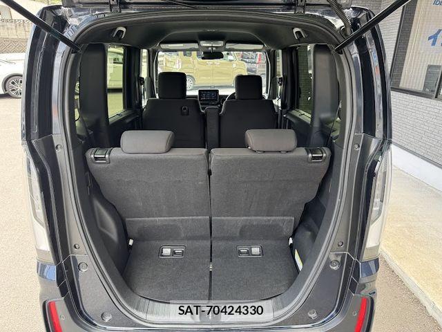 Honda N BOX CUSTOM 2024-05 7059892-12