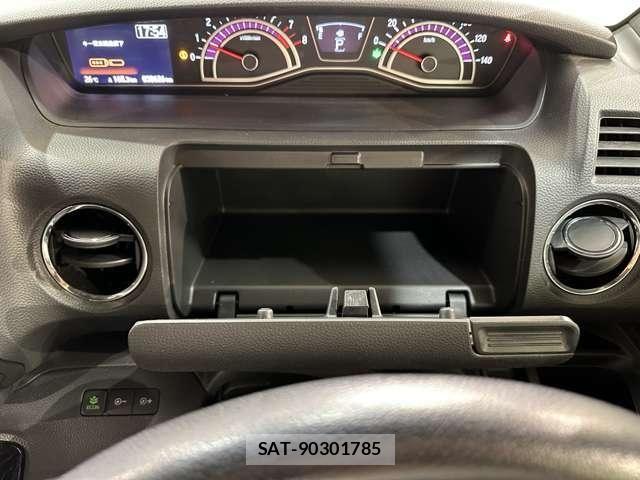 Honda N BOX CUSTOM 2019-04 7059891-24
