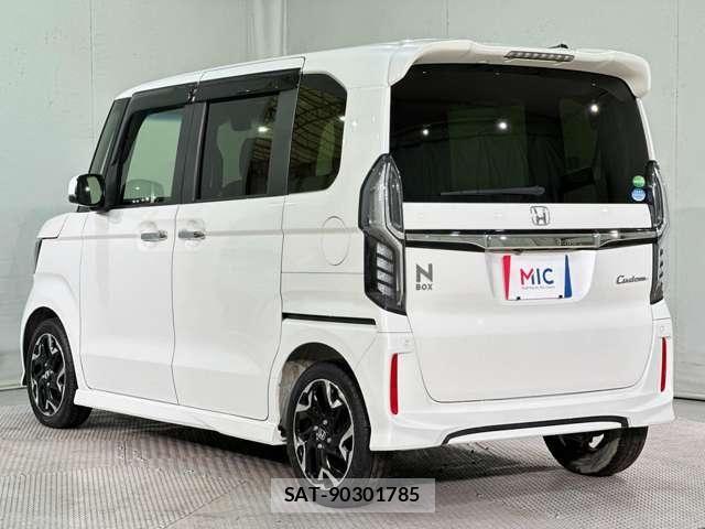 Honda N BOX CUSTOM 2019-04 7059891-6