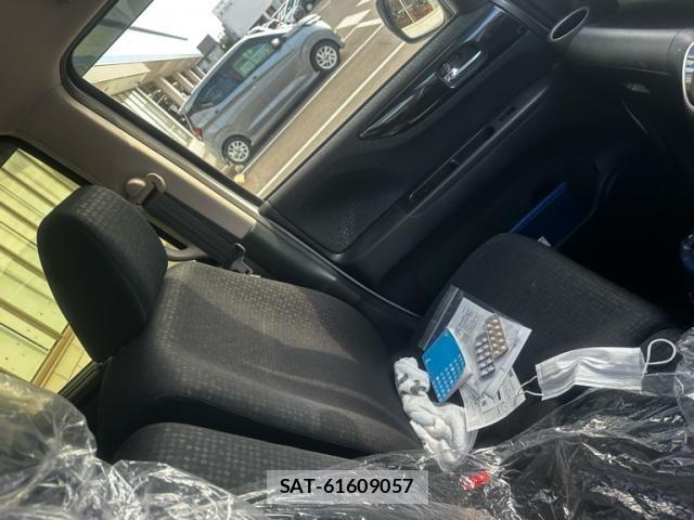 Honda N BOX CUSTOM 2017-06 7059912-13