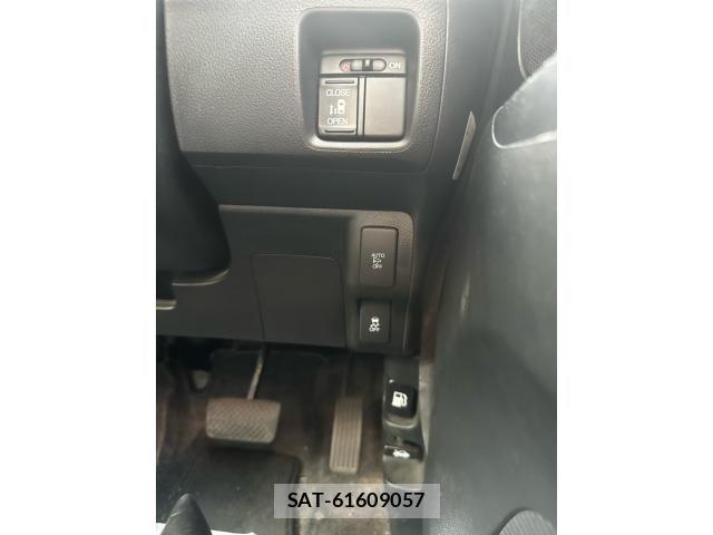 Honda N BOX CUSTOM 2017-06 7059912-17