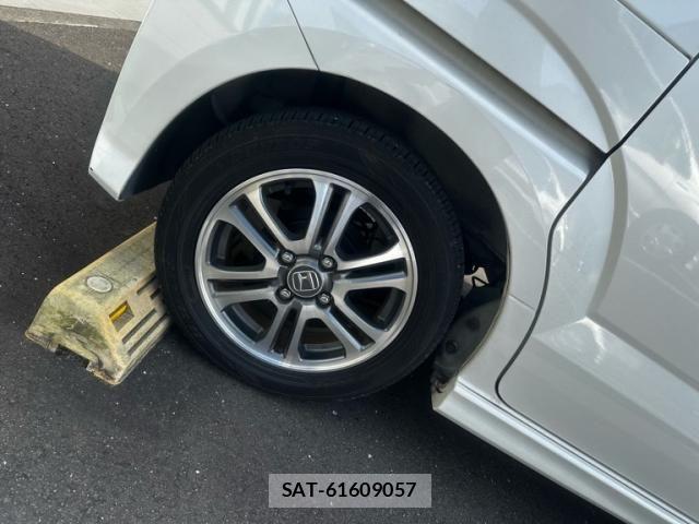 Honda N BOX CUSTOM 2017-06 7059912-7