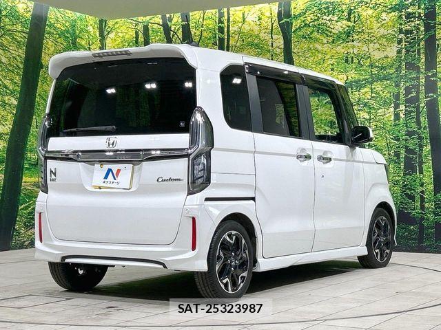 Honda N BOX CUSTOM 2018-08 7059889-16